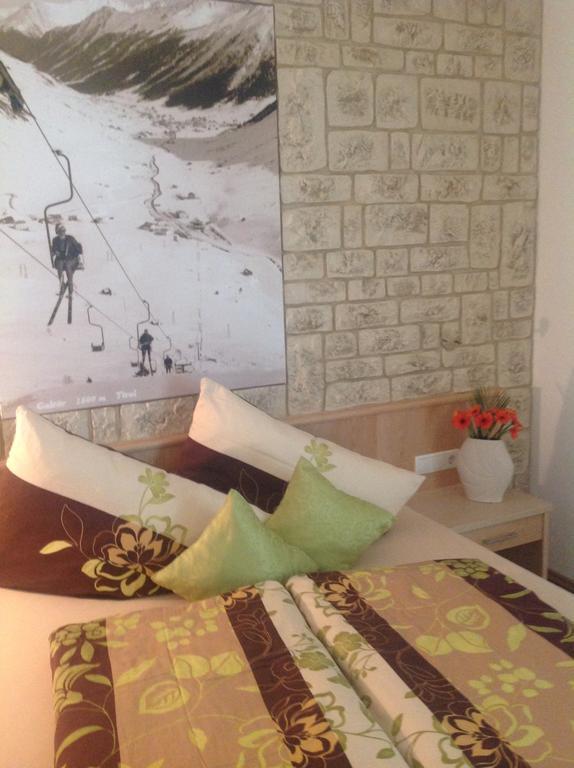 Ferienwohnung Fabienne Galtür Zimmer foto